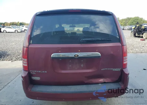 2010 Chrysler Town & Country Limited z USA, uszkodzony, nr VIN 2A4RR7DX7AR495196